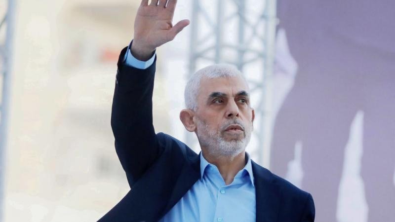 السنوار في ذاكرة رفاقه: قائد عنيد وصاحب ذهن متقد